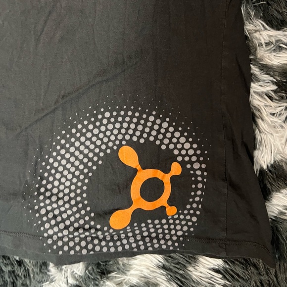 Orange Theory District Made Size Small Grey Shirt EUC - Picture 2 of 5